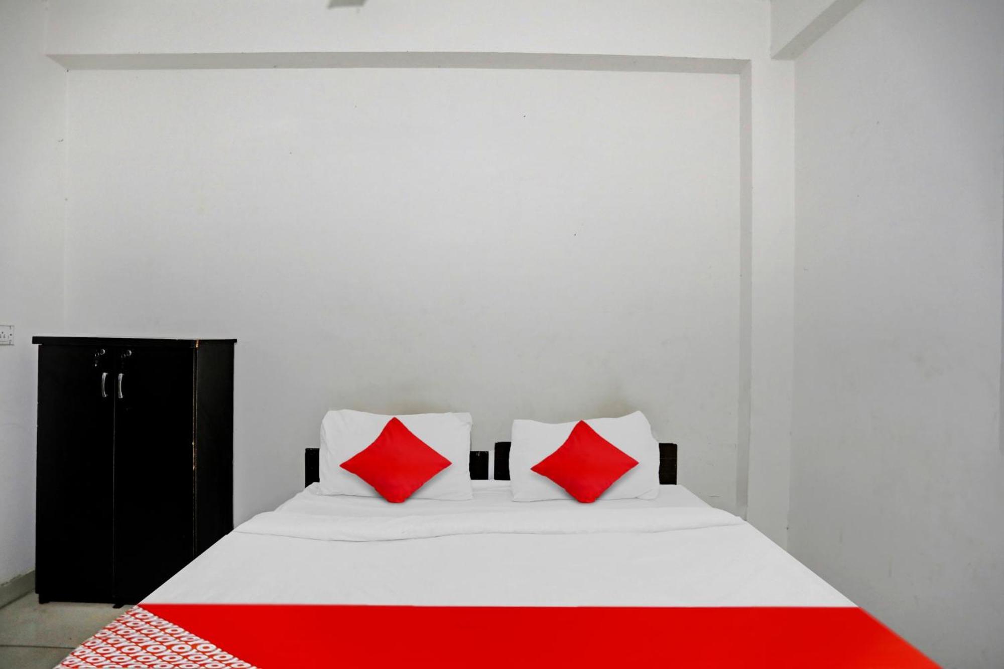 Hotel O Vrinda Residency Noida Eksteriør billede