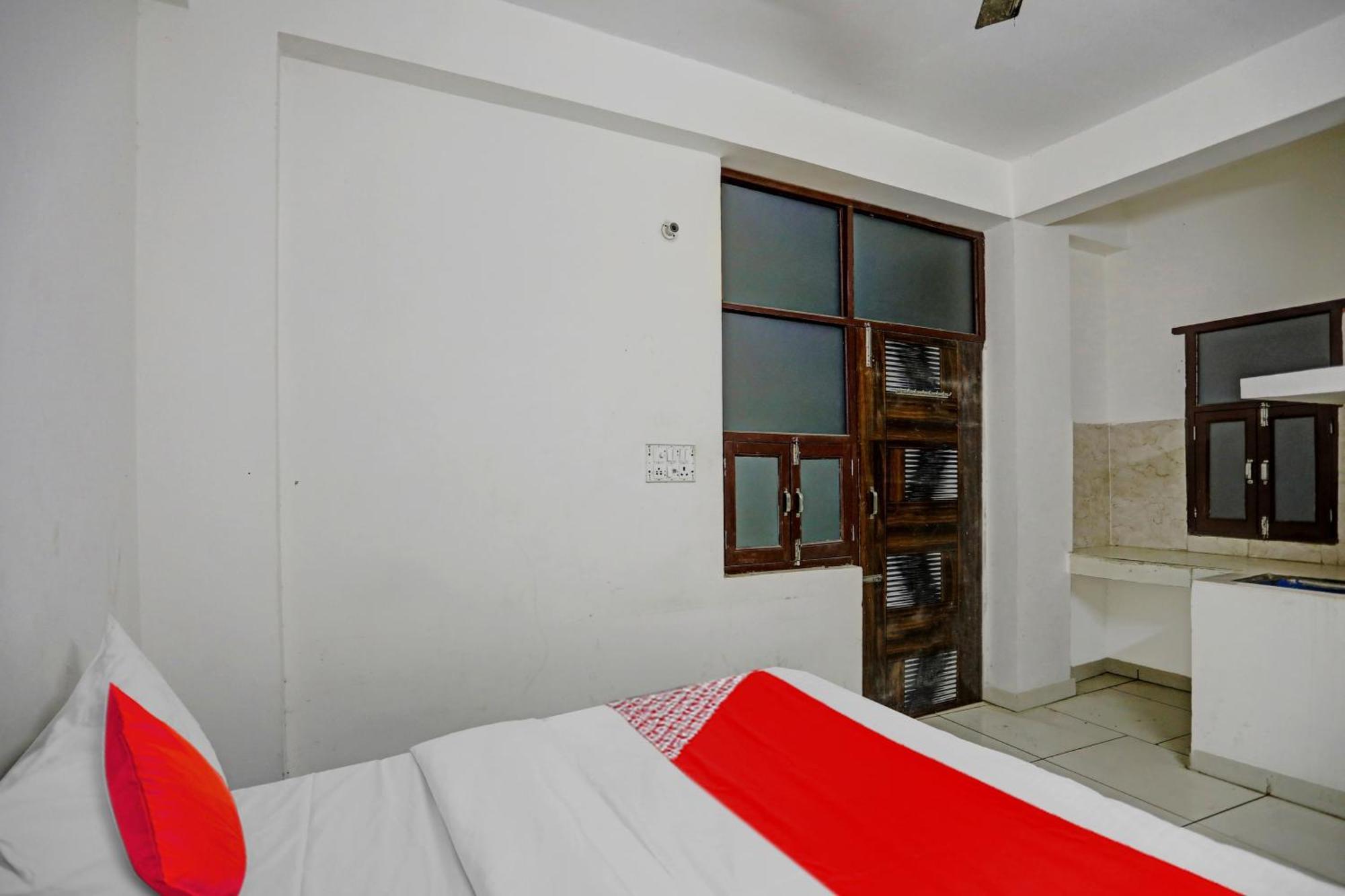 Hotel O Vrinda Residency Noida Eksteriør billede