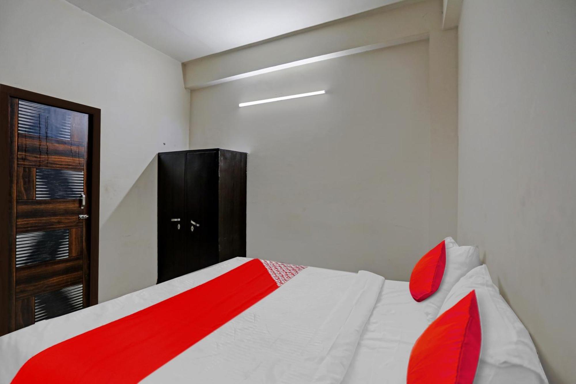 Hotel O Vrinda Residency Noida Eksteriør billede