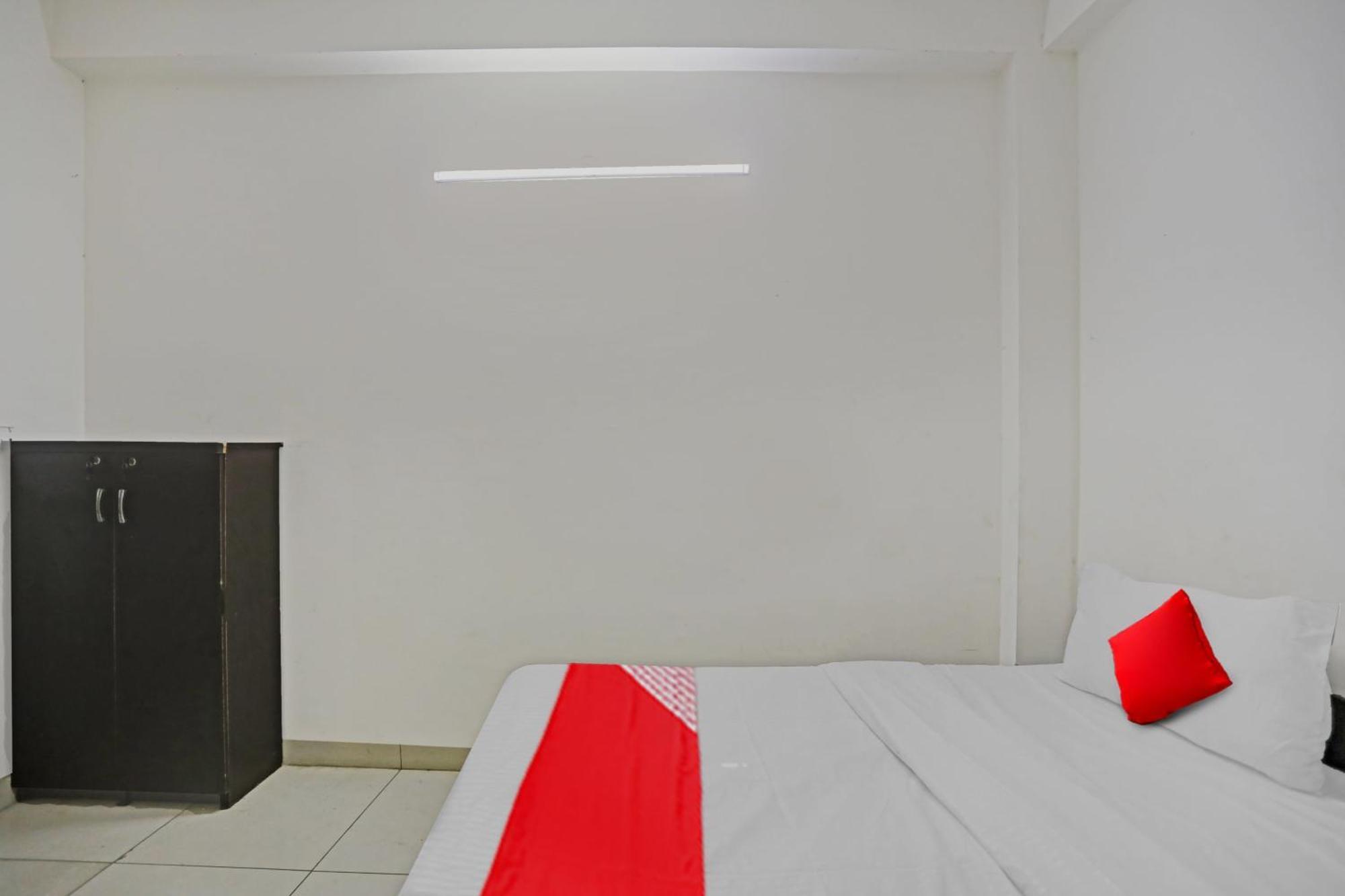 Hotel O Vrinda Residency Noida Eksteriør billede
